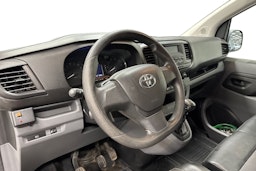 valkoinen Toyota Proace 2019 kuva 9.