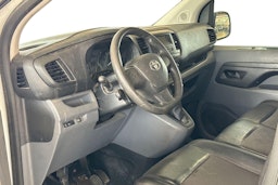 valkoinen Toyota Proace 2019 kuva 3.