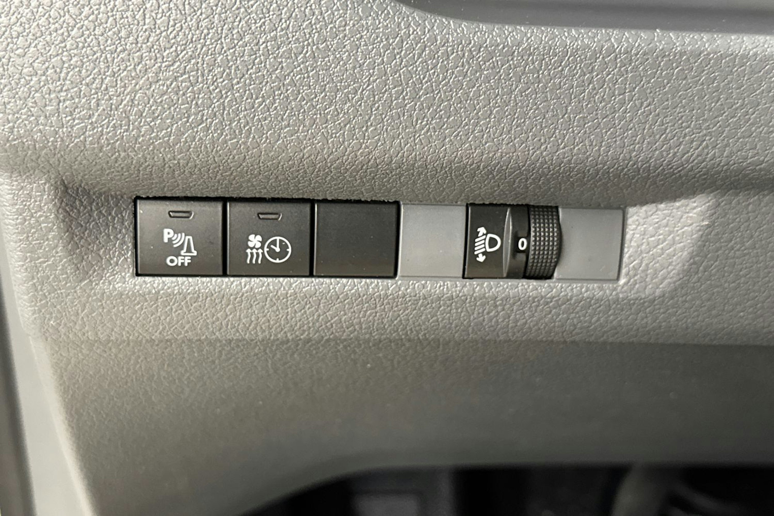 valkoinen Toyota Proace 2019 kuva 10.