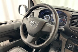 valkoinen Toyota Proace 2019 kuva 12.