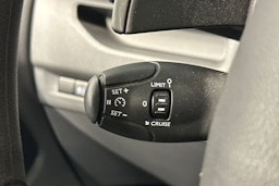 valkoinen Toyota Proace 2019 kuva 18.