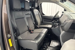 ruskea (beige) Toyota Proace 2019 kuva 17.