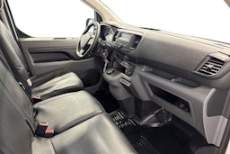 valkoinen Toyota Proace 2019 kuva 9.