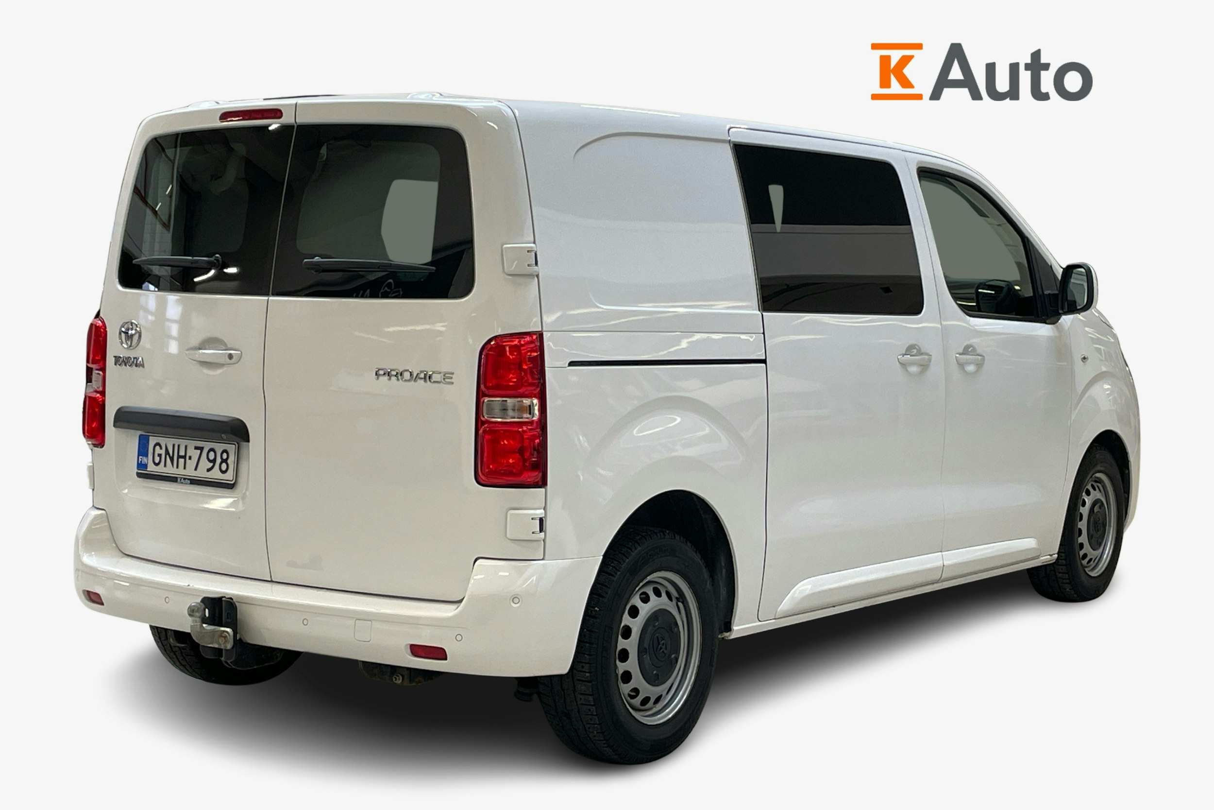 valkoinen Toyota Proace 2019 kuva 2.