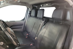 valkoinen Toyota Proace 2019 kuva 10.