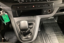 valkoinen Toyota Proace 2019 kuva 25.