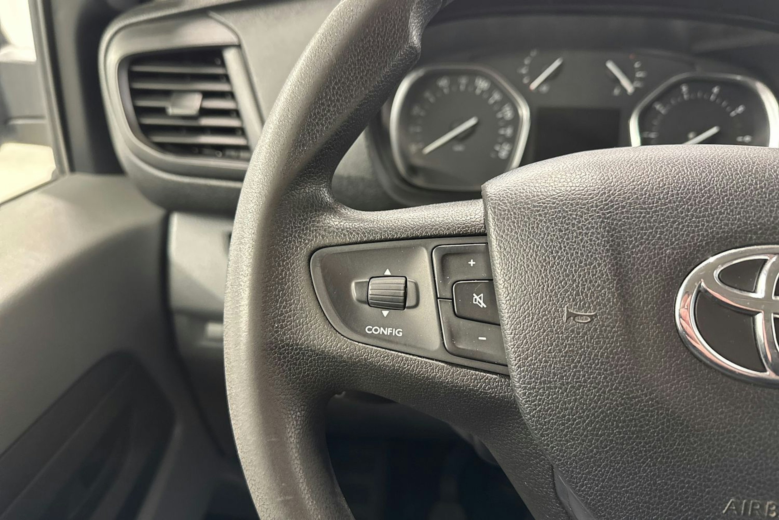 hopea Toyota Proace 2019 kuva 15.