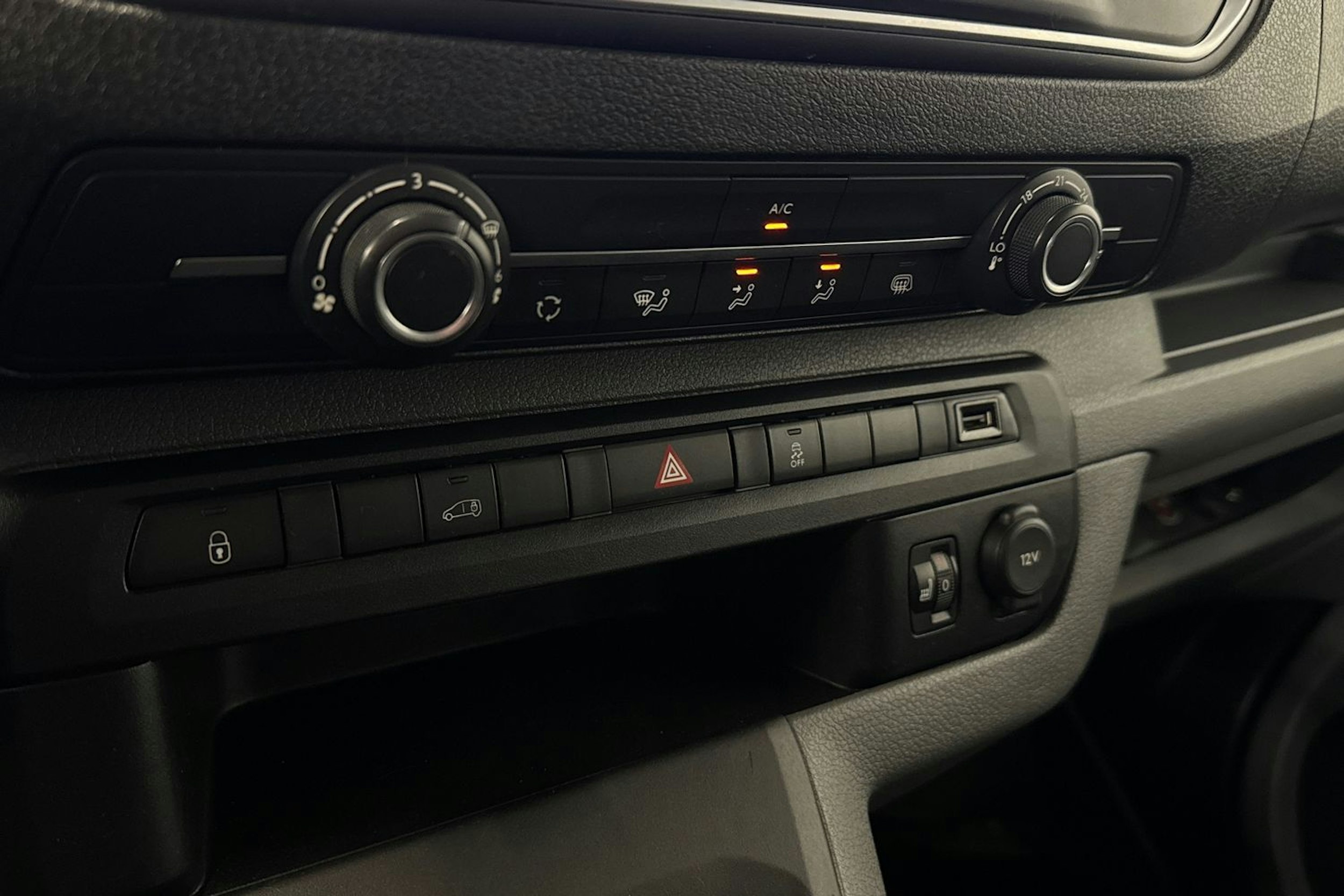 hopea Toyota Proace 2019 kuva 20.