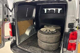 hopea Toyota Proace 2019 kuva 25.