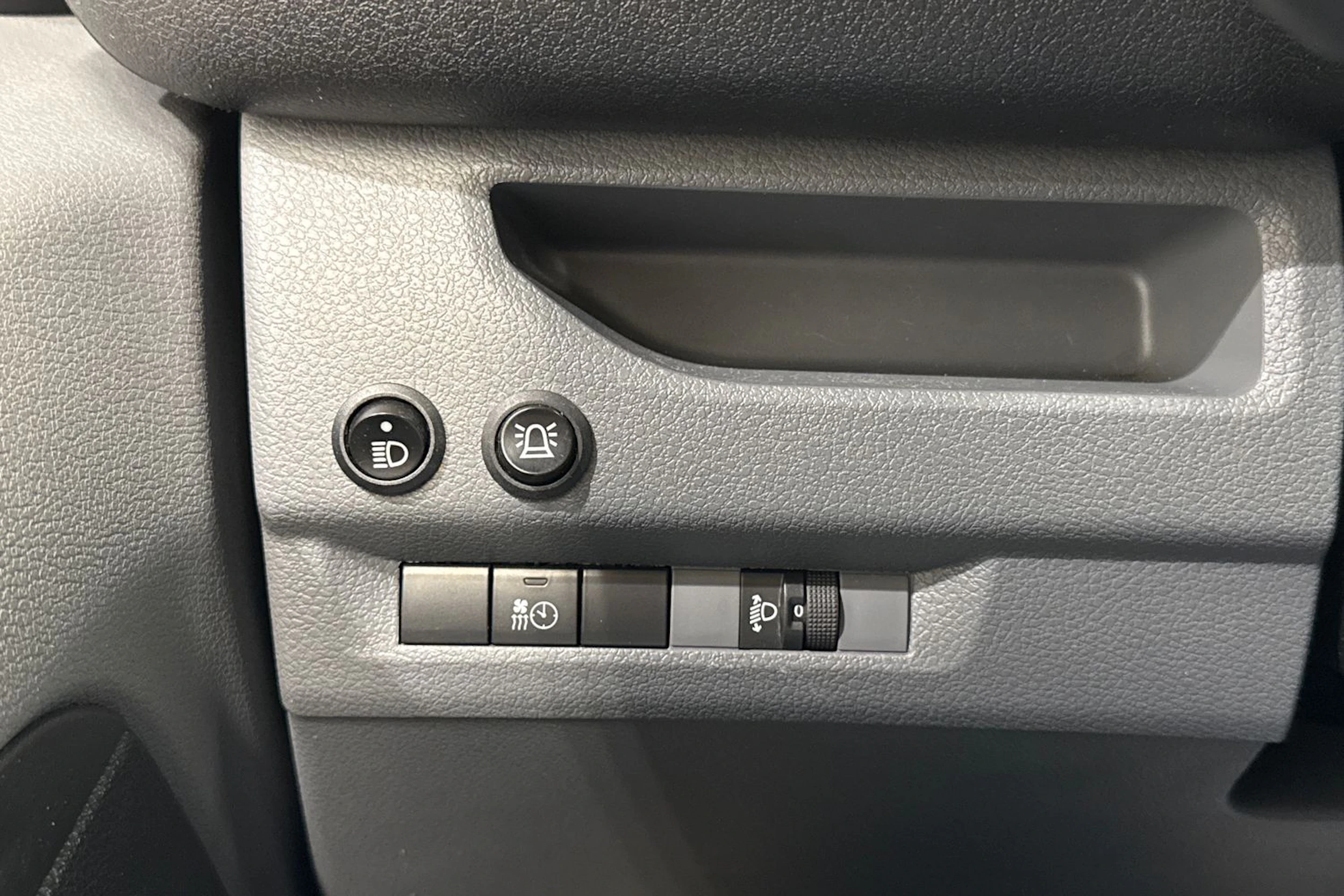 valkoinen Toyota Proace 2019 kuva 22.