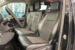 musta Toyota Proace 2019 kuva 23.