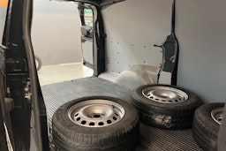 musta Toyota Proace 2019 kuva 26.