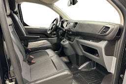 musta Toyota Proace 2020 kuva 8.