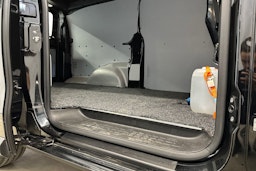 musta Toyota Proace 2020 kuva 19.