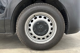 musta Toyota Proace 2020 kuva 22.