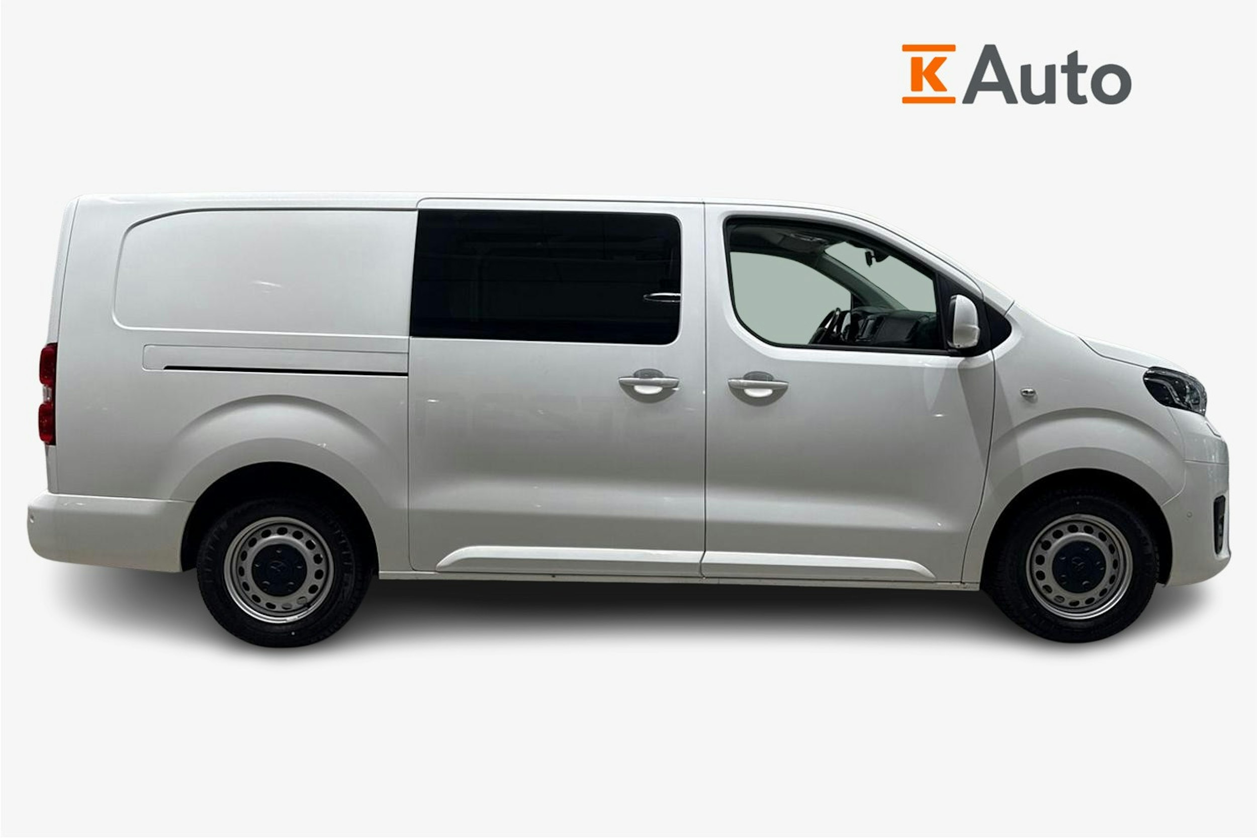 Valkoinen Toyota Proace 2020 kuva 6.