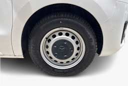 Valkoinen Toyota Proace 2020 kuva 11.