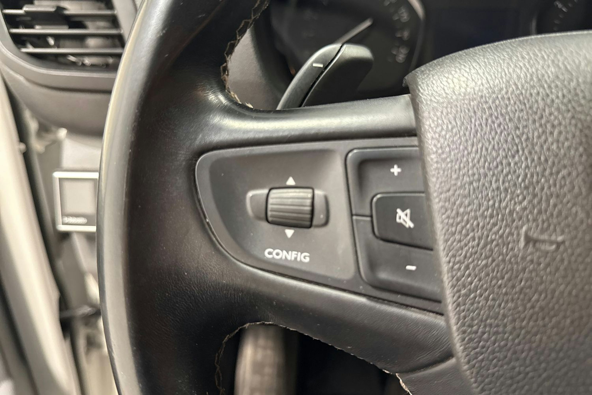 Valkoinen Toyota Proace 2020 kuva 18.