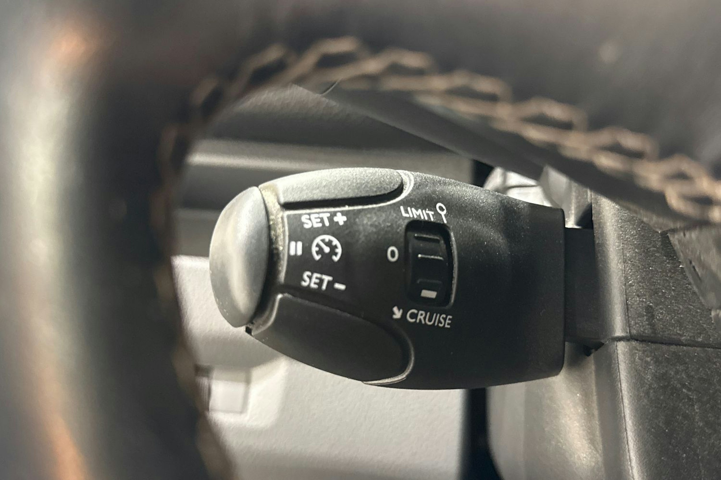 Valkoinen Toyota Proace 2020 kuva 20.
