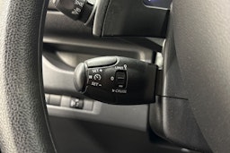 Valkoinen Toyota Proace 2020 kuva 20.