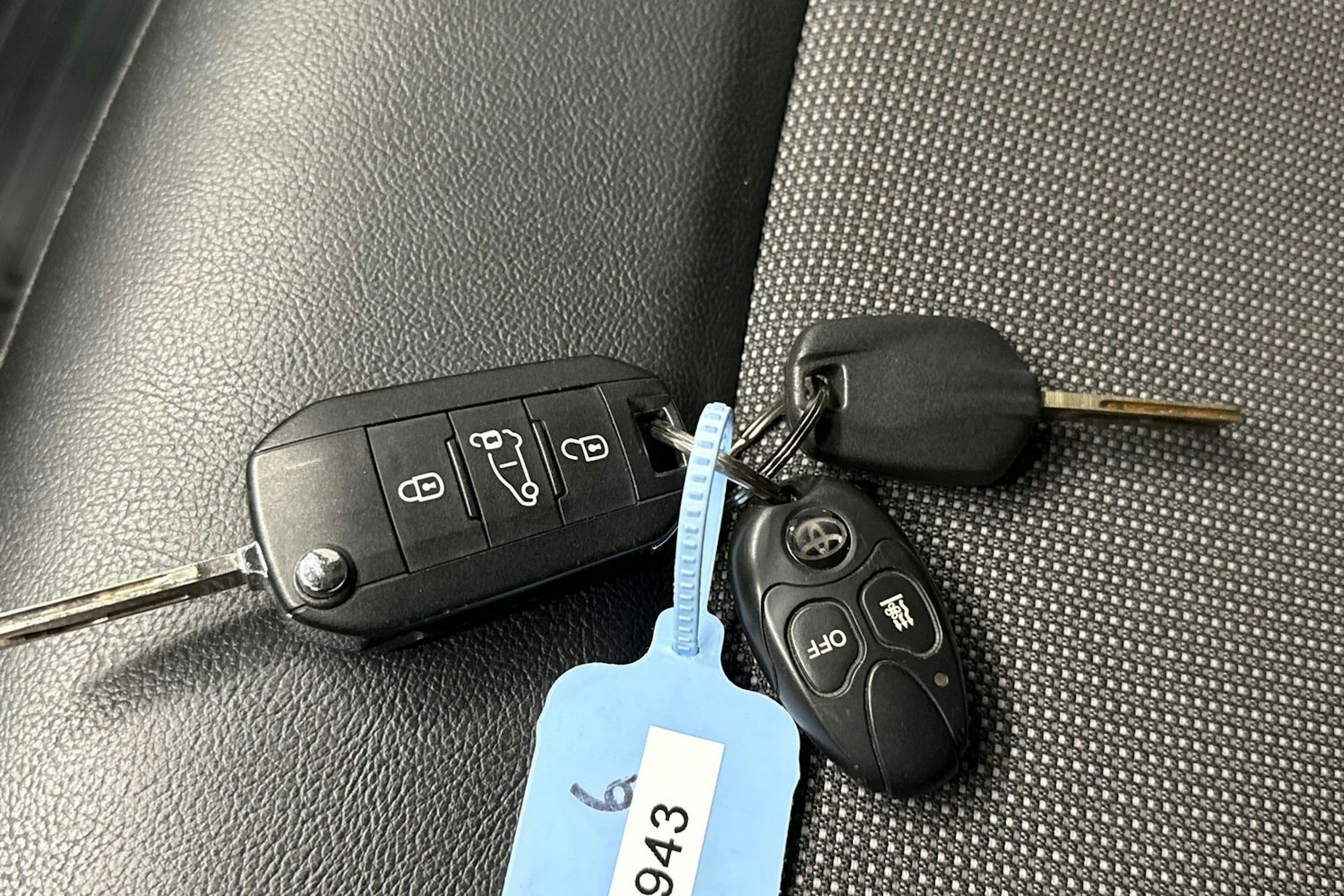 Valkoinen Toyota Proace 2020 kuva 21.