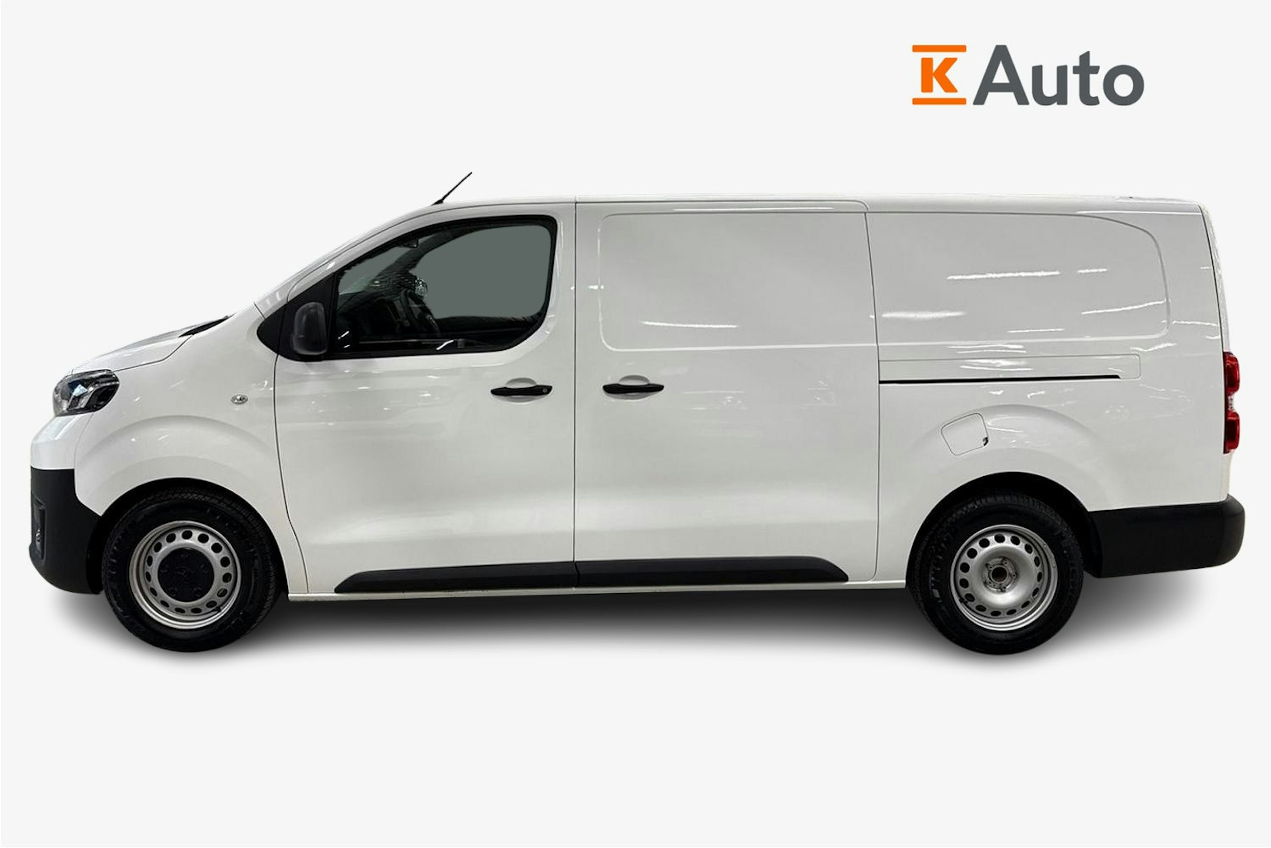 Valkoinen Toyota Proace 2020 kuva 6.