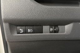 Valkoinen Toyota Proace 2020 kuva 18.