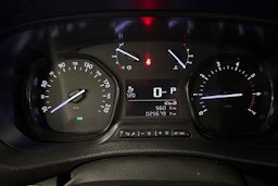 Valkoinen Toyota Proace 2020 kuva 21.