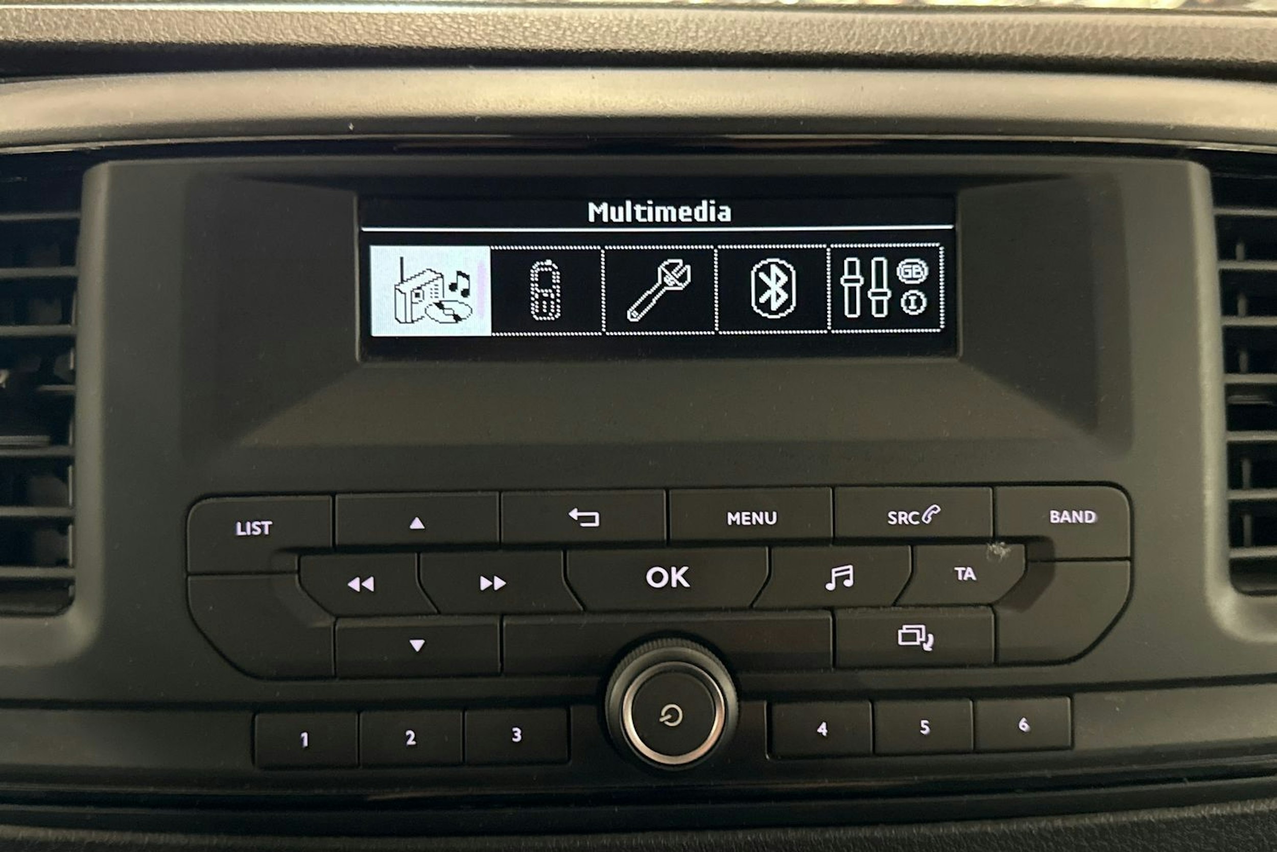 Valkoinen Toyota Proace 2020 kuva 25.