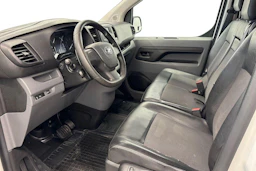 valkoinen Toyota Proace 2020 kuva 6.