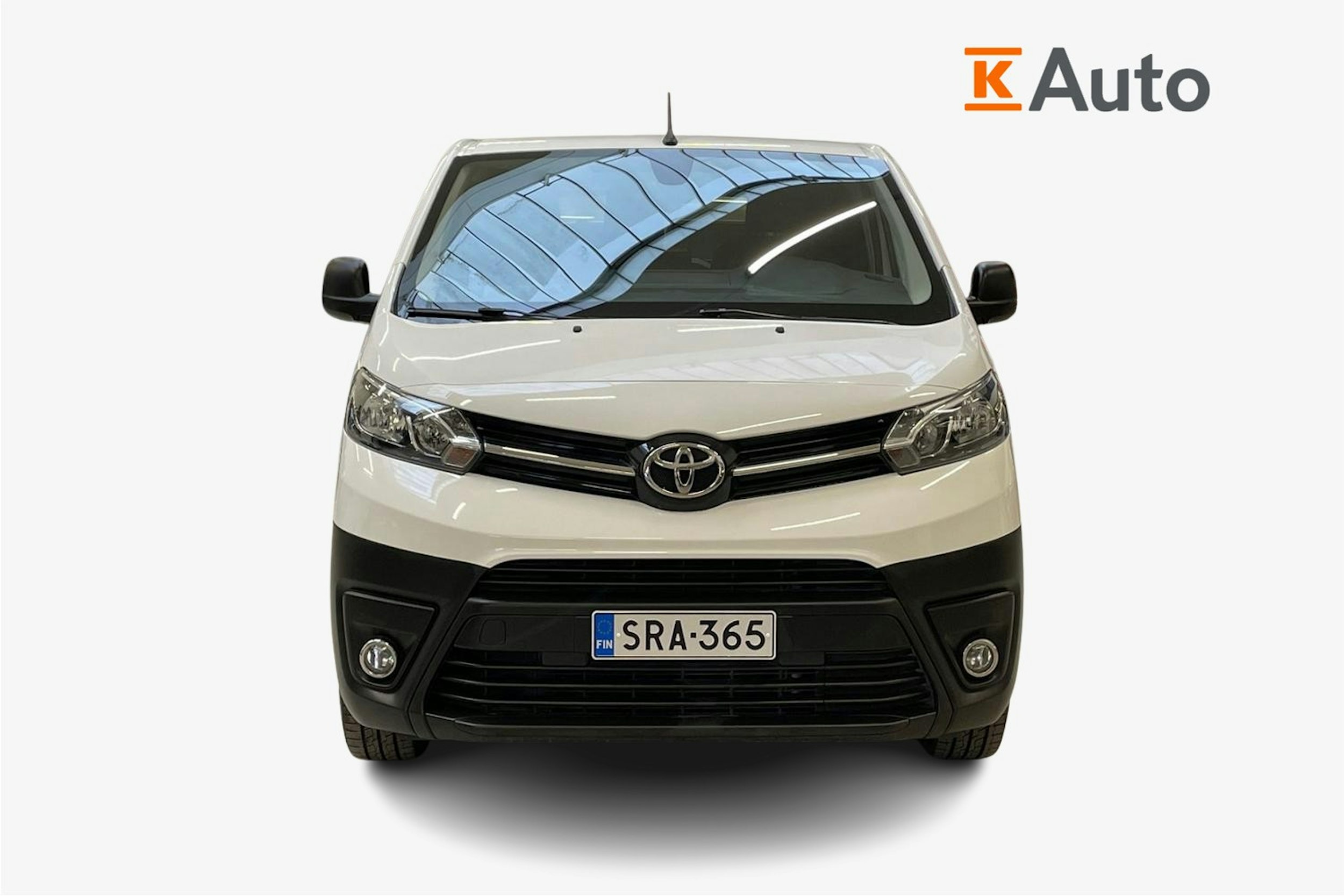 valkoinen Toyota Proace 2020 kuva 5.