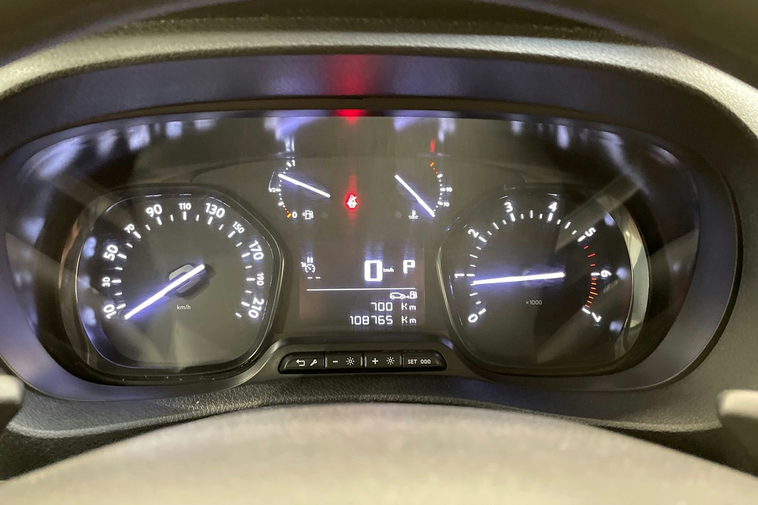 valkoinen Toyota Proace 2020 kuva 21.