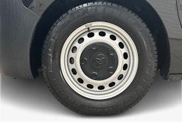 musta Toyota Proace 2020 kuva 11.