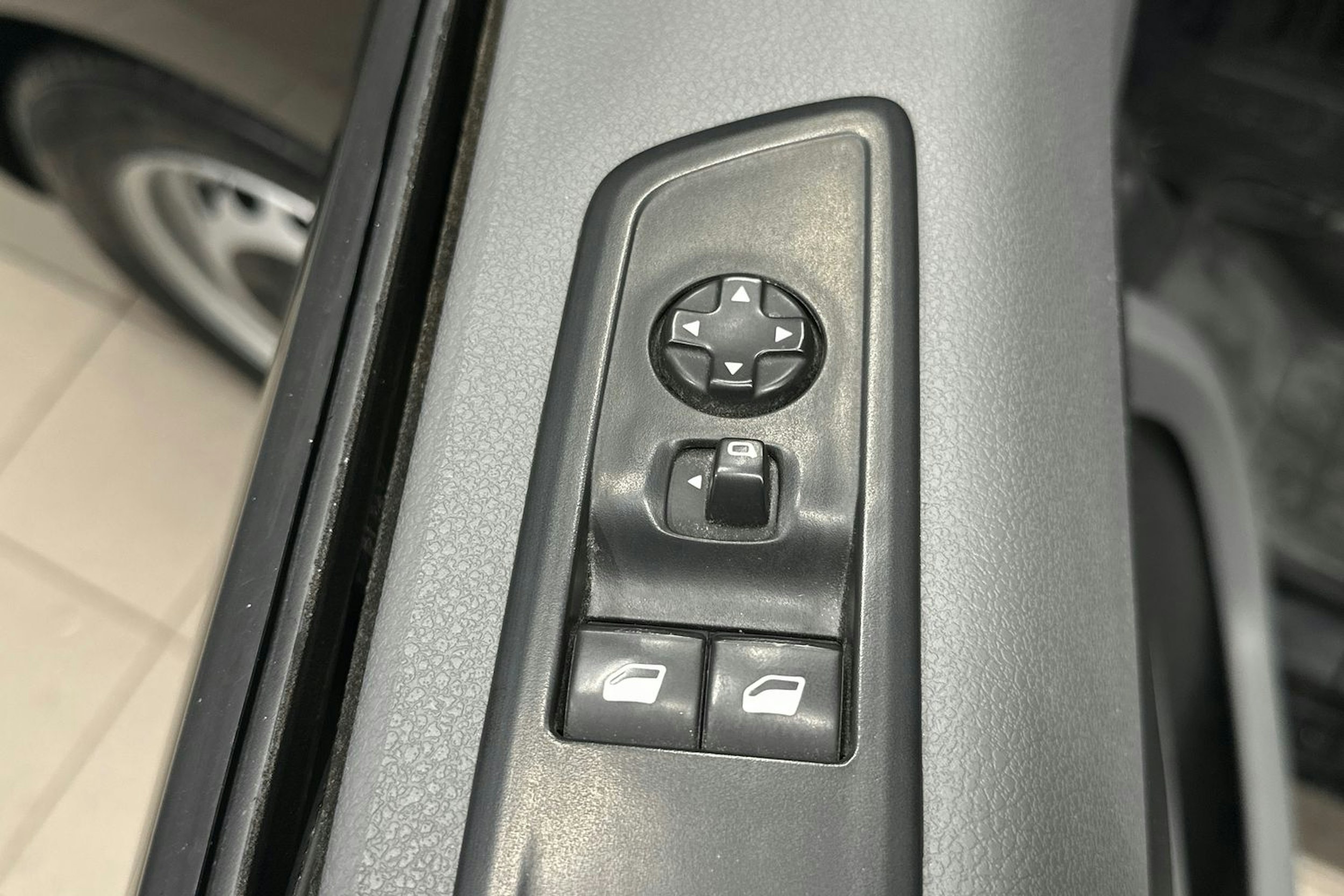 musta Toyota Proace 2020 kuva 13.