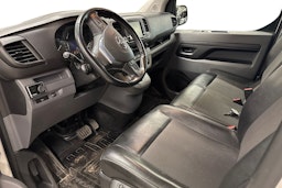valkoinen Toyota Proace 2020 kuva 3.