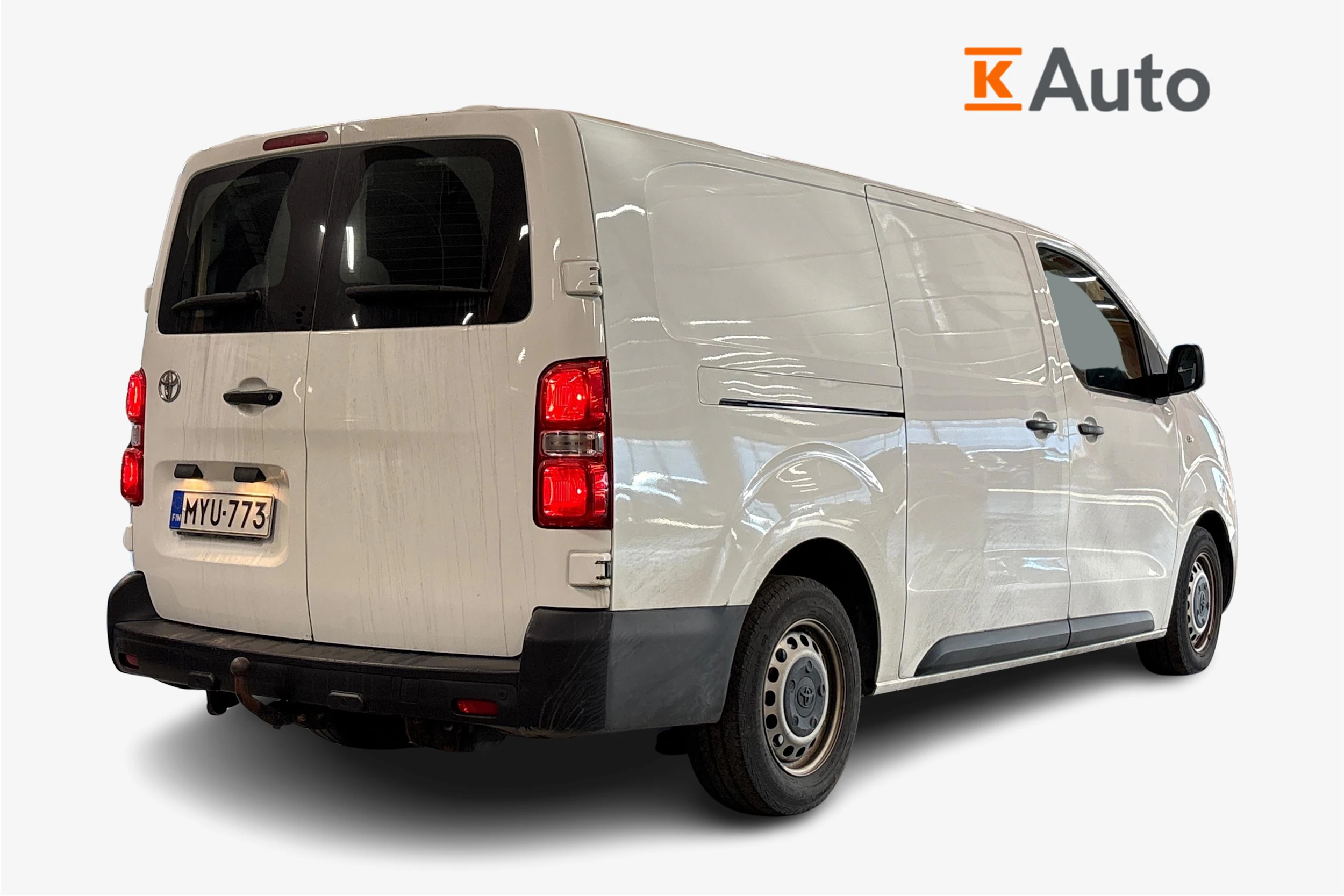 valkoinen Toyota Proace 2021 kuva 2.