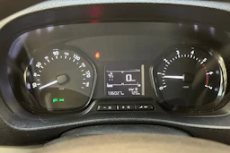 harmaa Toyota Proace 2021 kuva 17.