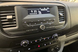 harmaa Toyota Proace 2021 kuva 18.