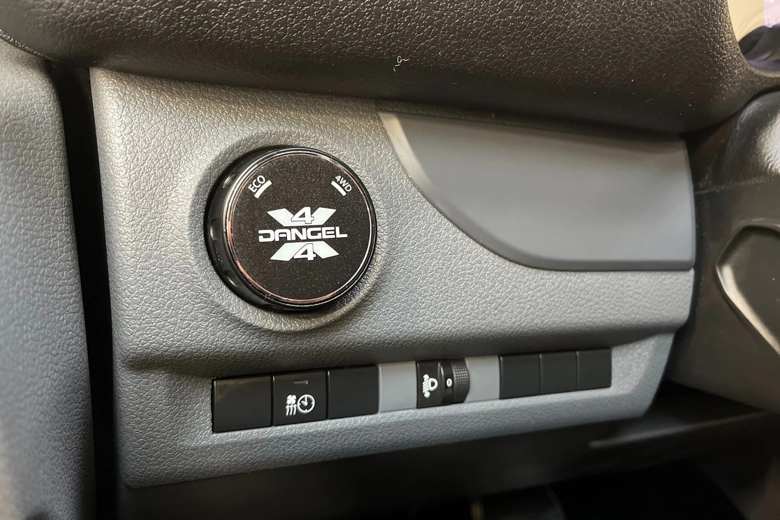 harmaa Toyota Proace 2021 kuva 19.