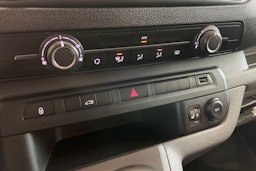 hopea Toyota Proace 2022 kuva 13.