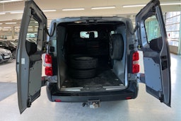 hopea Toyota Proace 2022 kuva 18.