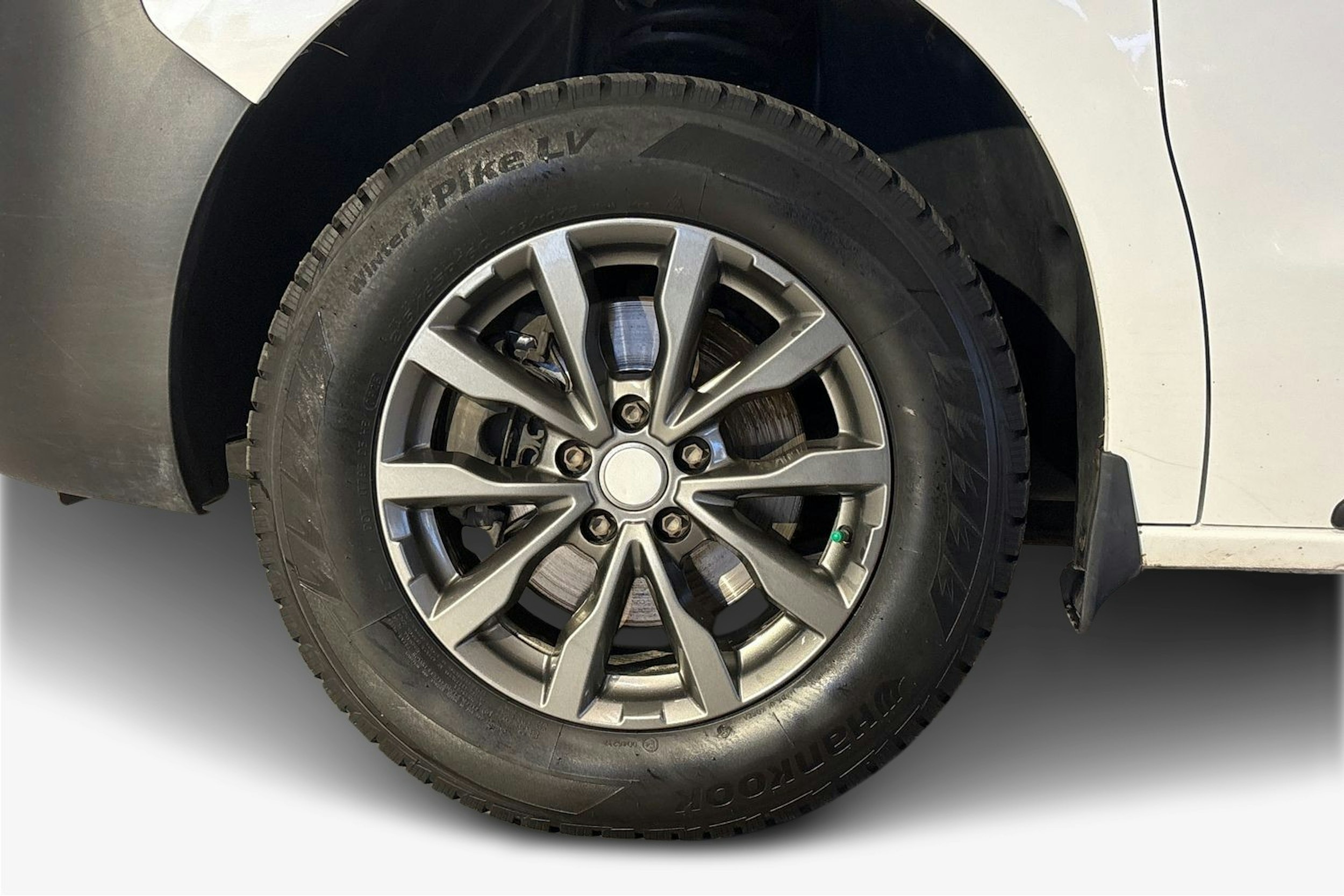 Valkoinen Toyota Proace 2022 kuva 12.