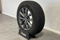 Valkoinen Toyota Proace 2022 kuva 16.