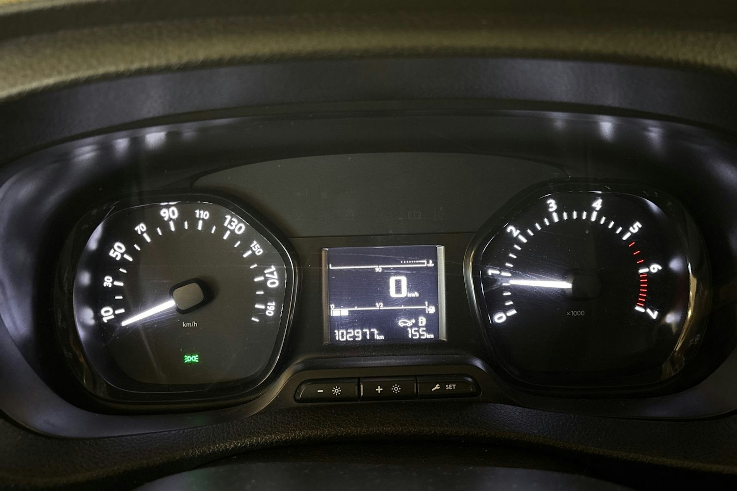 Valkoinen Toyota Proace 2022 kuva 22.