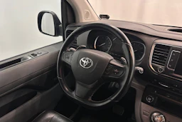 valkoinen Toyota Proace 2022 kuva 10.