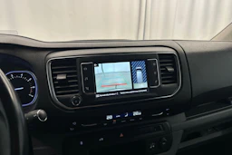 valkoinen Toyota Proace 2022 kuva 23.
