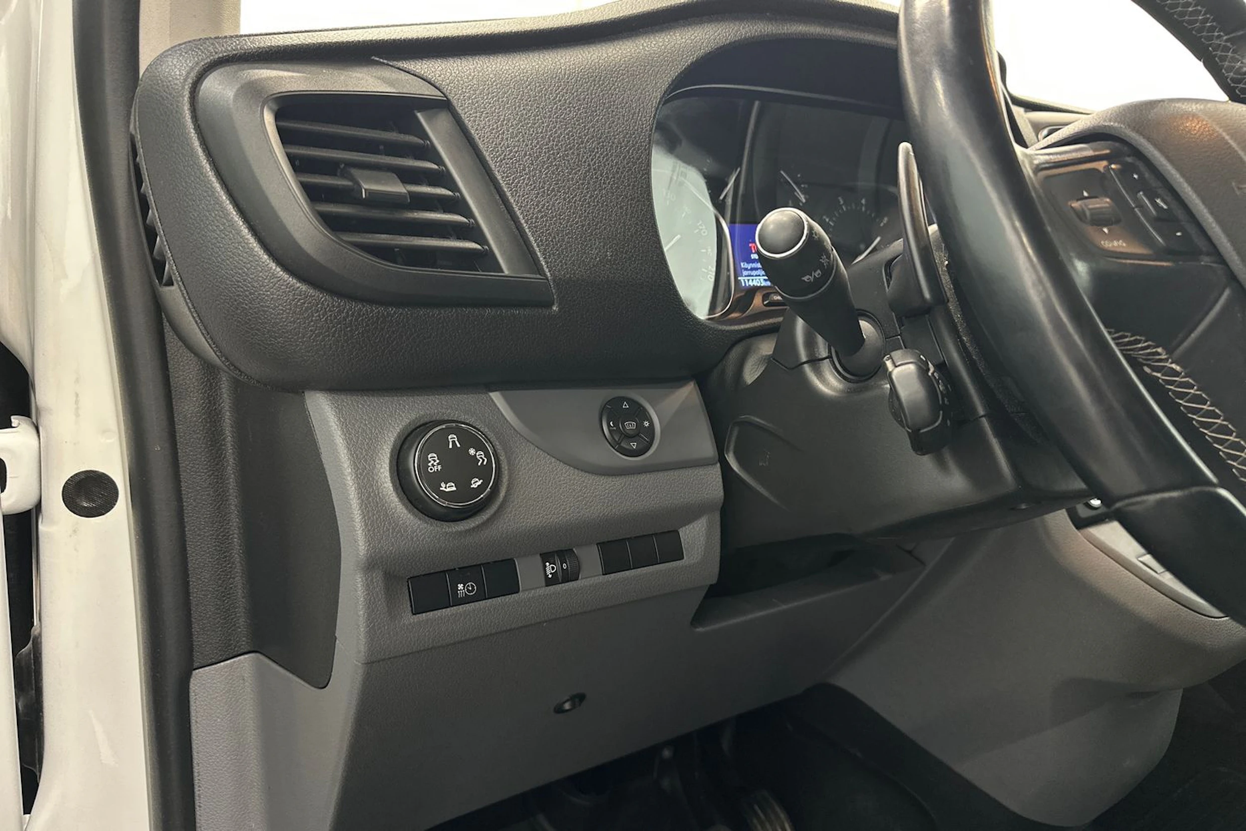valkoinen Toyota Proace 2022 kuva 26.