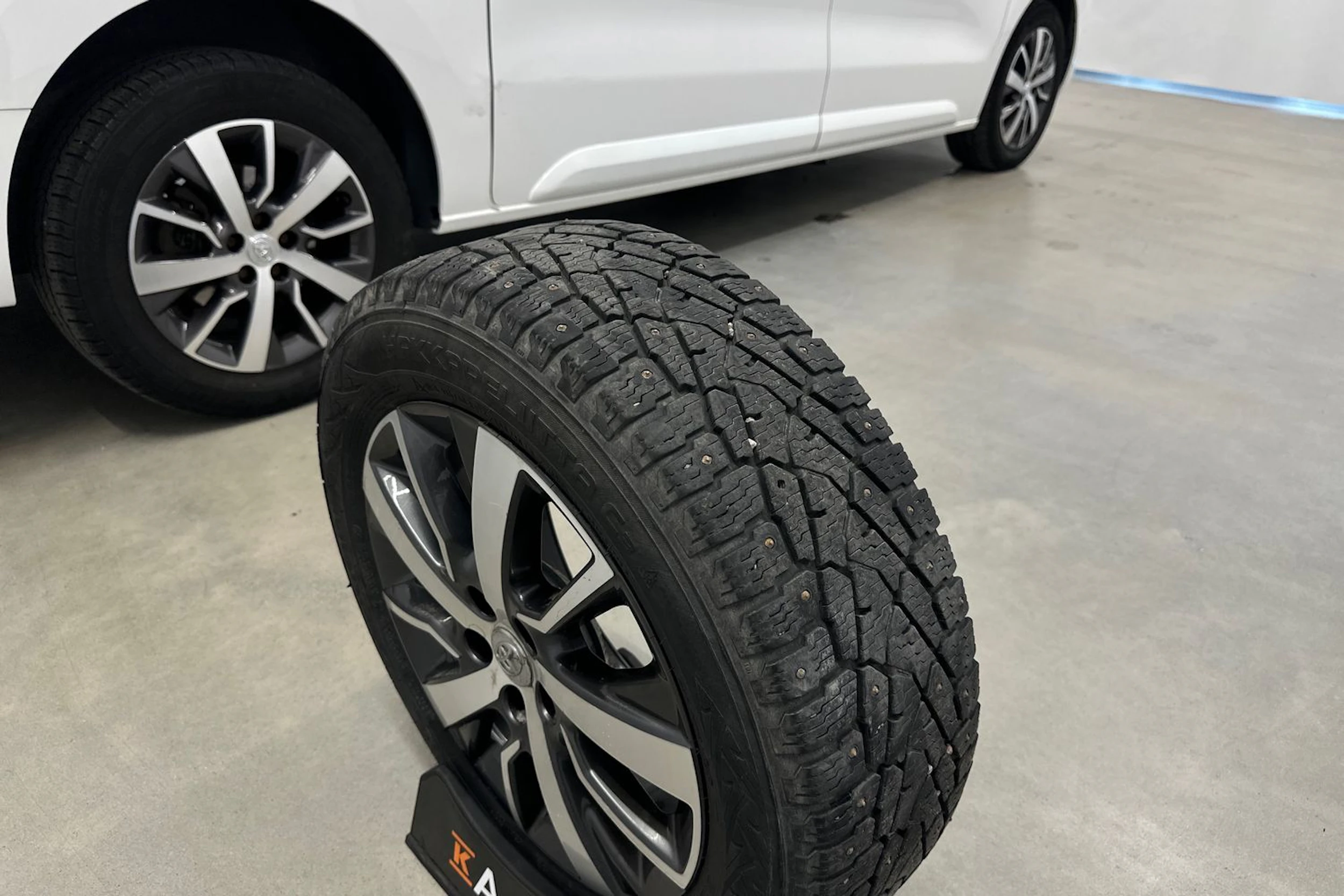 valkoinen Toyota Proace 2022 kuva 32.