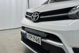 valkoinen Toyota Proace 2022 kuva 33.