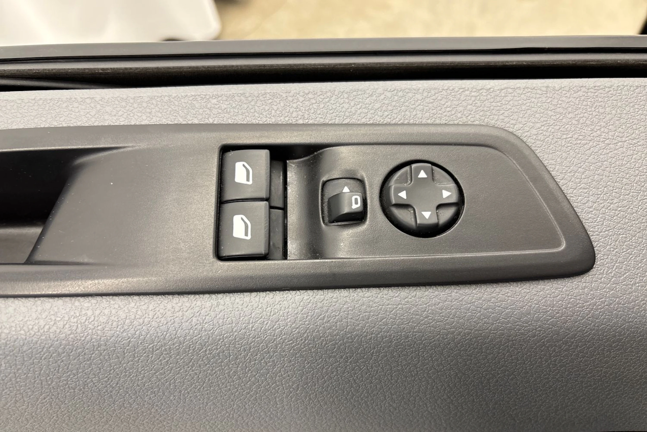 Harmaa Toyota Proace 2022 kuva 20.